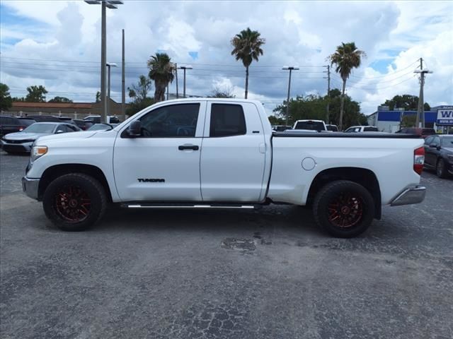 2017 Toyota Tundra SR5