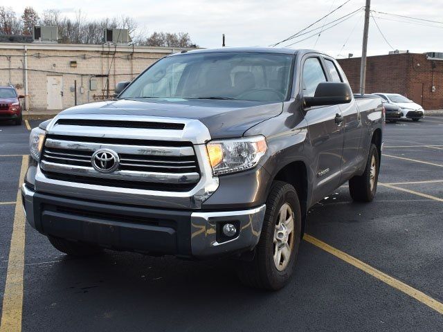 2017 Toyota Tundra SR5