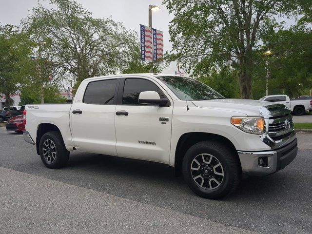 2017 Toyota Tundra SR5