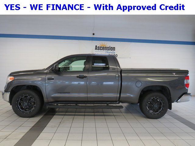 2017 Toyota Tundra SR5