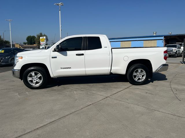 2017 Toyota Tundra SR5