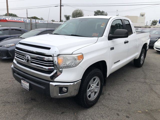 2017 Toyota Tundra SR5