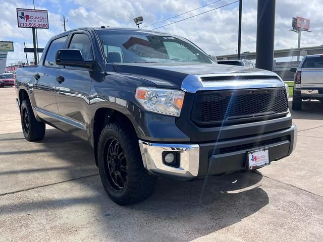 2017 Toyota Tundra SR5