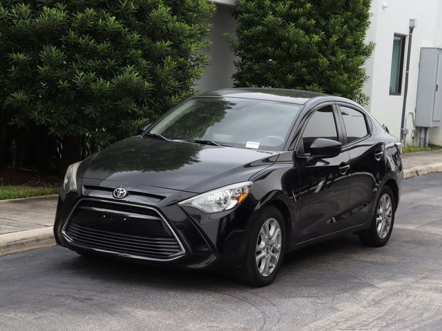 2017 Toyota Yaris iA Base