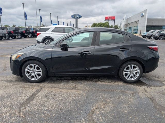 2017 Toyota Yaris iA Base