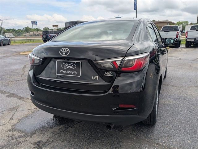 2017 Toyota Yaris iA Base
