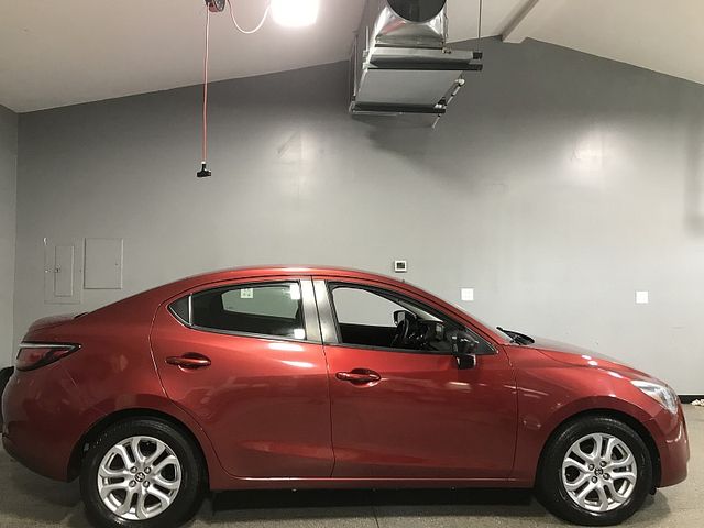 2017 Toyota Yaris iA Base