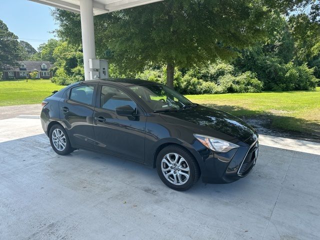 2017 Toyota Yaris iA Base