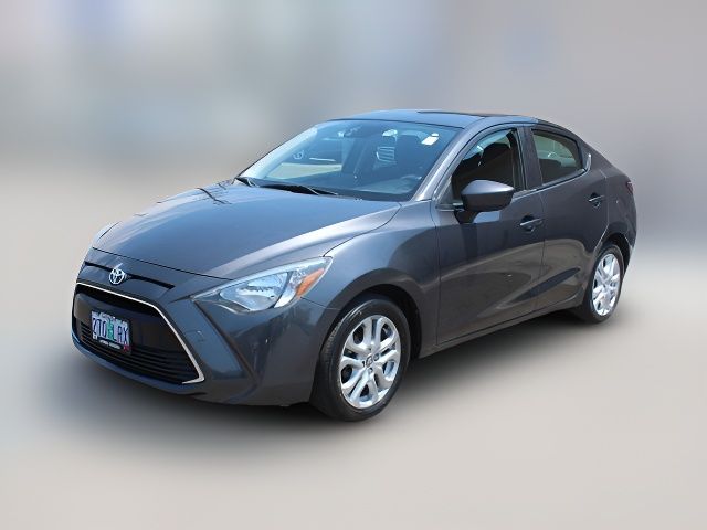 2017 Toyota Yaris iA Base
