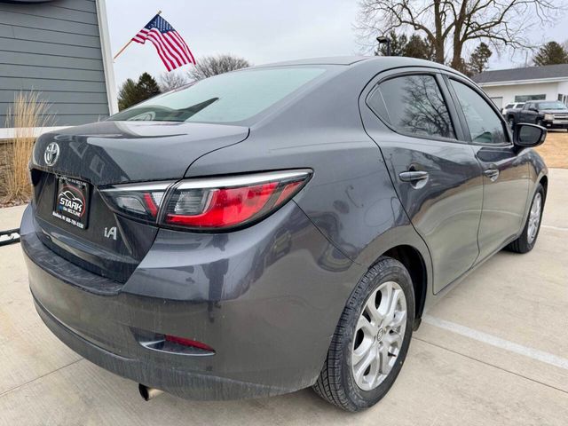 2017 Toyota Yaris iA Base