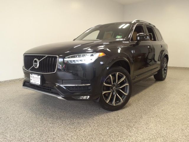 2017 Volvo XC90 Momentum