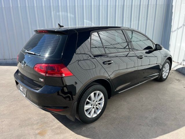2017 Volkswagen Golf 