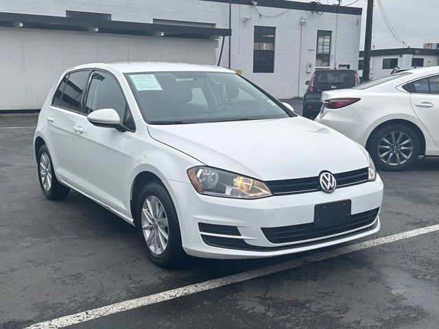 2017 Volkswagen Golf 