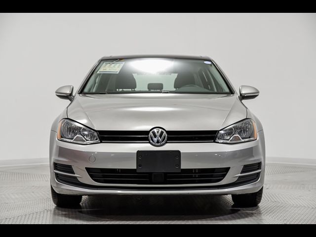 2017 Volkswagen Golf SE