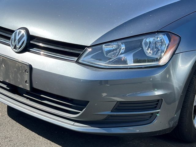 2017 Volkswagen Golf SE