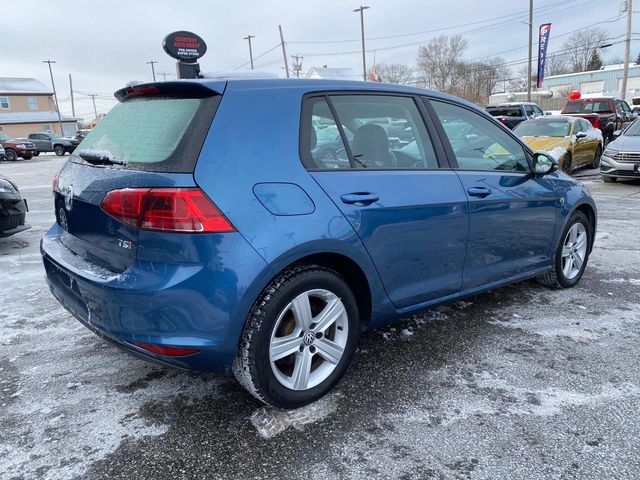 2017 Volkswagen Golf SE