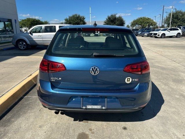 2017 Volkswagen Golf 