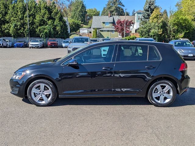 2017 Volkswagen Golf Wolfsburg Edition