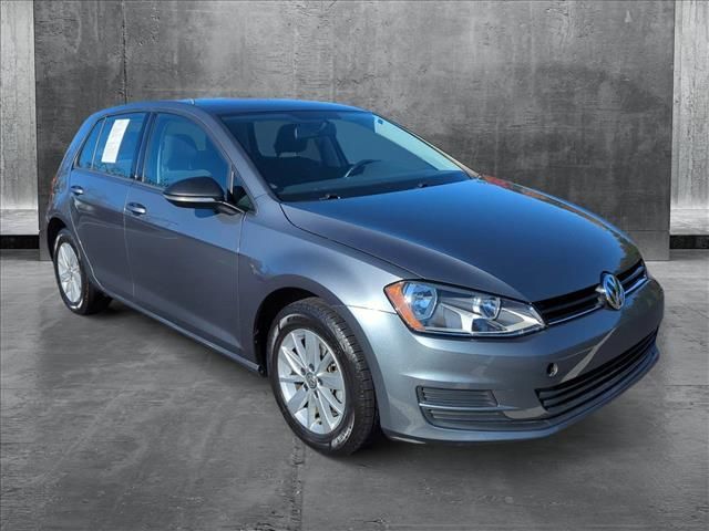 2017 Volkswagen Golf S