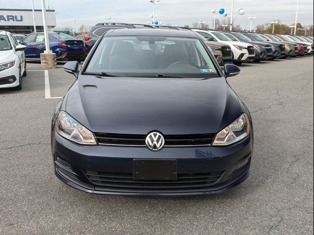 2017 Volkswagen Golf SE