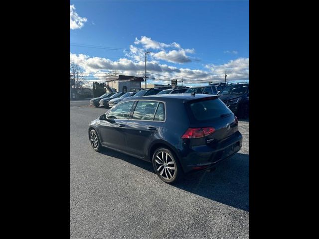 2017 Volkswagen Golf SE