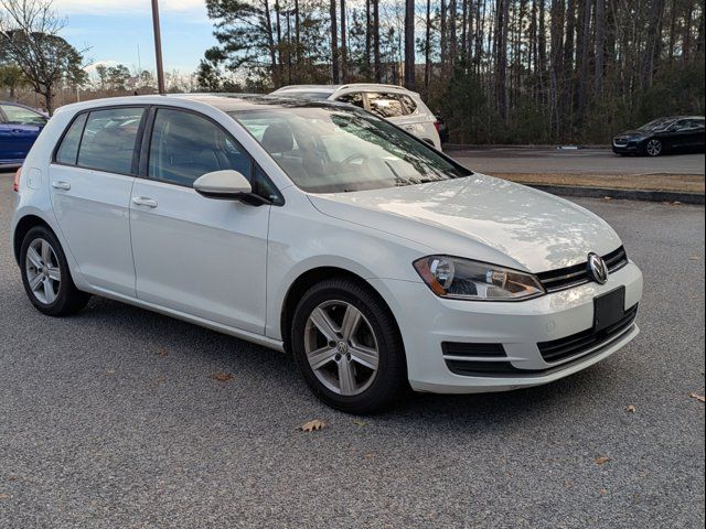 2017 Volkswagen Golf SE