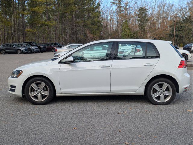 2017 Volkswagen Golf SE