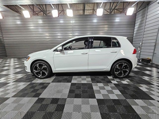 2017 Volkswagen Golf SE