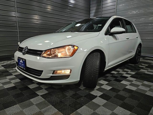 2017 Volkswagen Golf SE