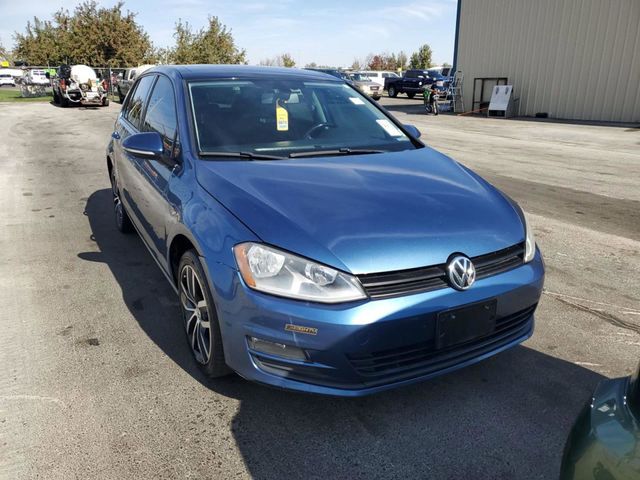 2017 Volkswagen Golf SE