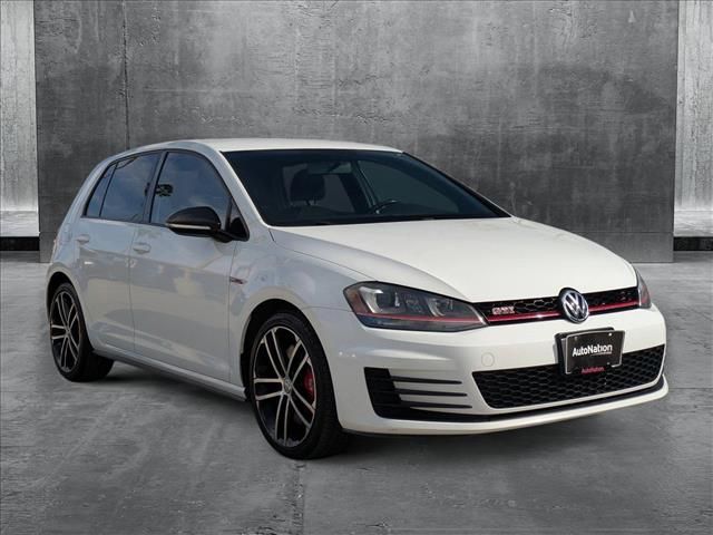 2017 Volkswagen Golf GTI Sport