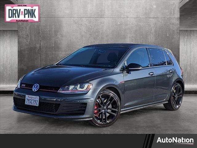 2017 Volkswagen Golf GTI Sport