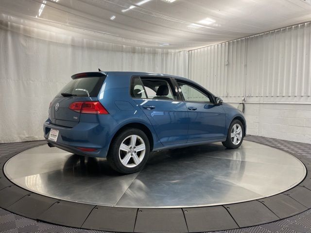 2017 Volkswagen Golf SEL