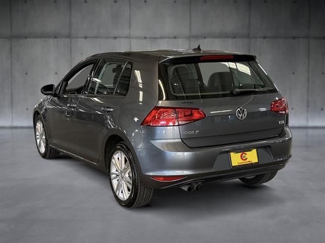 2017 Volkswagen Golf SE