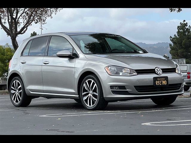 2017 Volkswagen Golf SE