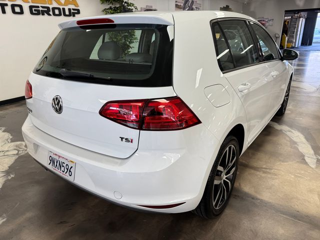 2017 Volkswagen Golf SE