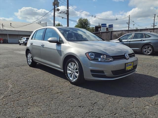 2017 Volkswagen Golf S