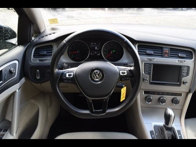 2017 Volkswagen Golf S