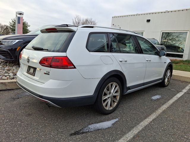 2017 Volkswagen Golf Alltrack SE