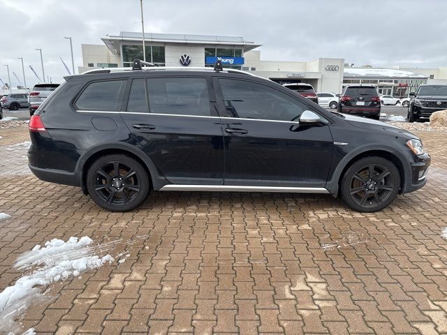 2017 Volkswagen Golf Alltrack SE