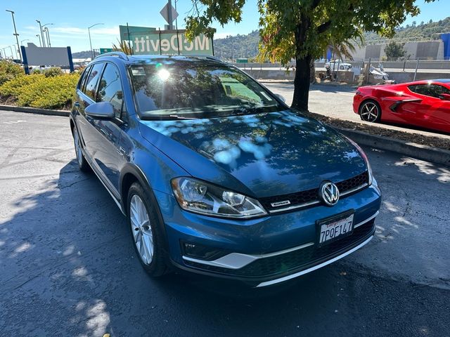 2017 Volkswagen Golf Alltrack SE