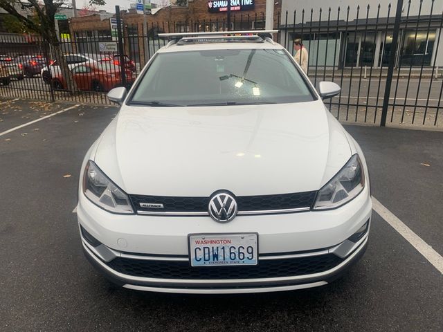 2017 Volkswagen Golf Alltrack SE