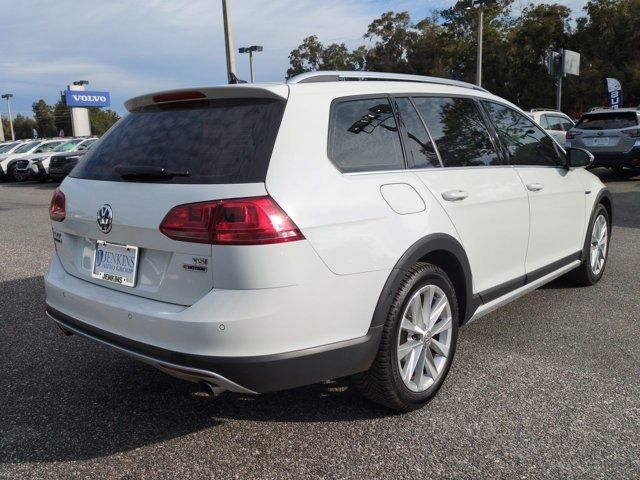 2017 Volkswagen Golf Alltrack 