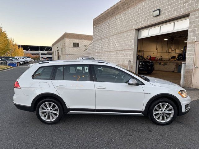 2017 Volkswagen Golf Alltrack 