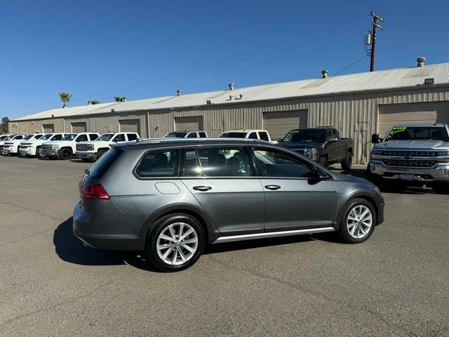 2017 Volkswagen Golf Alltrack SE