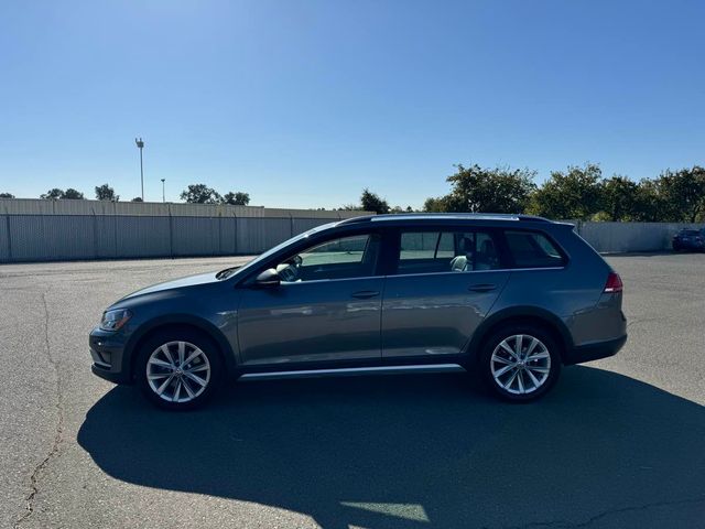 2017 Volkswagen Golf Alltrack SE