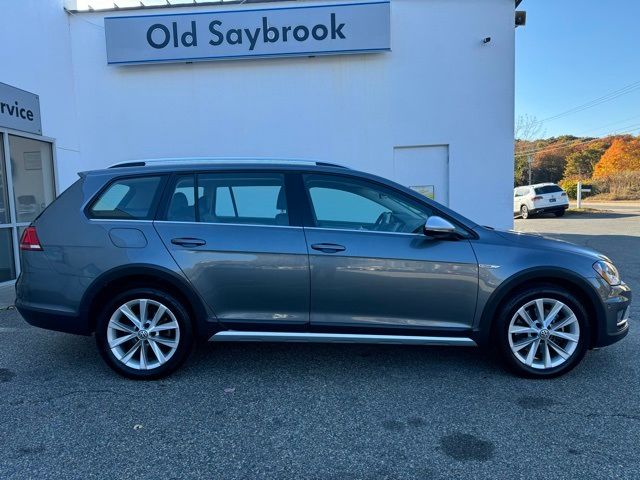 2017 Volkswagen Golf Alltrack SE