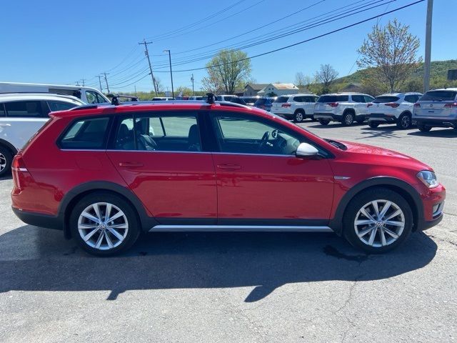 2017 Volkswagen Golf Alltrack SE