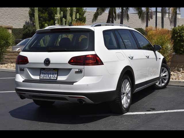 2017 Volkswagen Golf Alltrack SE