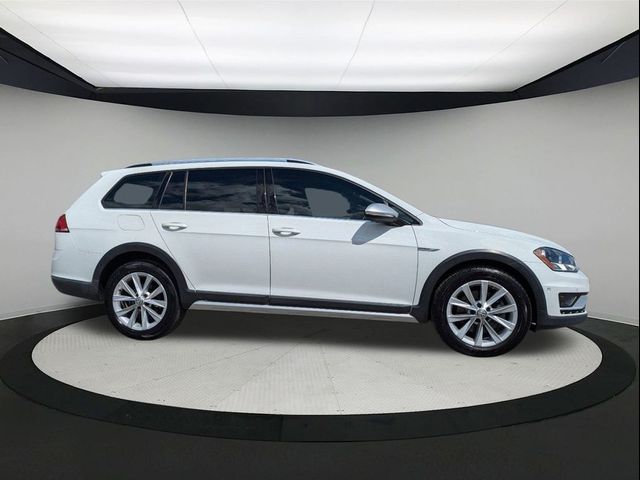 2017 Volkswagen Golf Alltrack SE